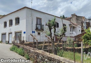 Casa / Villa T4 em Alvares de 390 m�