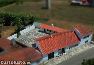 Moradia V3 Típica Alfeizerão Alcobaça - JO-1911