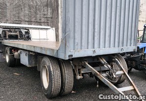 Semi Reboque usado em bom estado geral