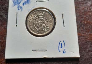 Moeda 2,5 centavos Angola 1974