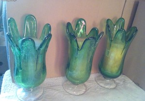 castiçais de vidro verde em formato de flor novos