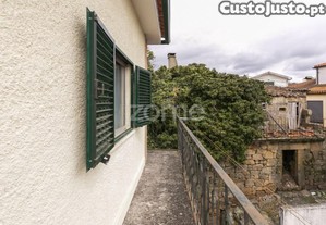 Moradia T4 Alijó