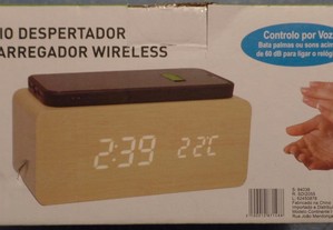 Relógio Despertador com Carregador Wireless Novo (892)