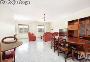 Apartamento T3 em Santiago e São Simão de Litém e Albergaria dos Doze