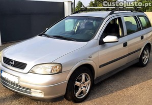 Opel Astra Caravan Club - 01