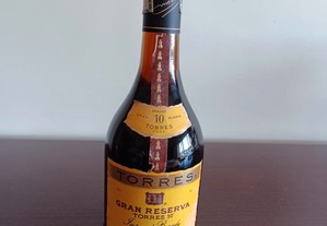 Brandy Torres Gran Reserva 10 anos - garrafa antiga