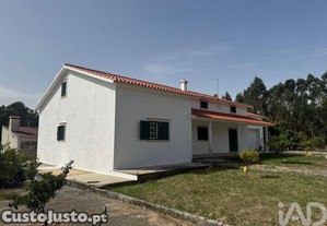 Casa / Villa T3 em Aljubarrota de 194 m²
