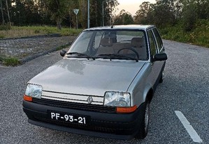 Renault 5 gtr