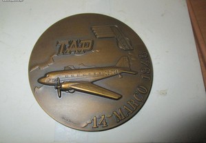 Medalha da Tap 14 Março 1945 Oferta Do Envio Registado