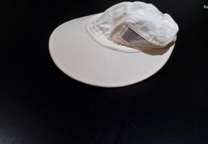 Chapéu branco com pala NOVO