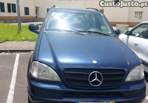 Mercedes-Benz ML 270 jipe - 00