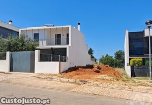 Casa / Villa T3 em Alvor de 196,00 m²