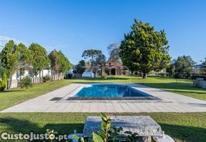 Quinta Exclusiva Com Moradia T4 E Vinha A 1Km...