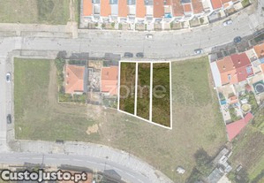 3 Lotes De Terreno Para Const. De Moradias -...