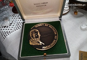 Medalha 25 Anos Curso Médico-Faculdade Med. Lisboa