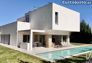 Casa / Villa T4 em São Gonçalo De Lagos de 300,00 m²