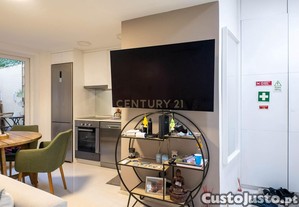 Moradia T2 com terraço e jacuzzi  Rua Conde Vilas Boas, 186   1.200 /mês