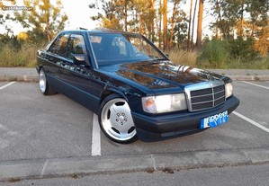 Mercedes-Benz 190 D sport line blue edition