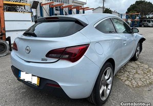 Salvado Opel Astra J Gtc