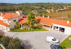 Casa / Villa T5 em Santarém de 578,00 m²