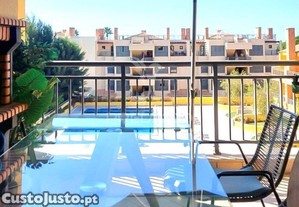 Vilamoura - apartamento com piscina e 2 lugares de estacionamento