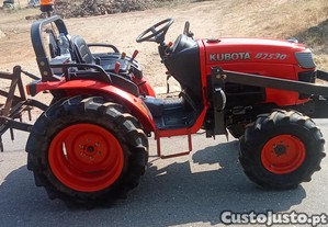 Kubota 4x4 25cv alfaias