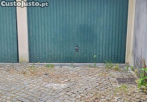 Garagem na Lousã