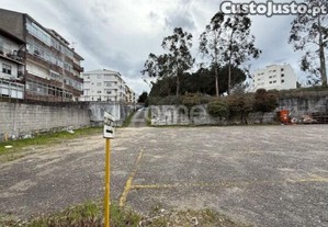Armazém E Terreno Ao Centro De São João Da Madeira