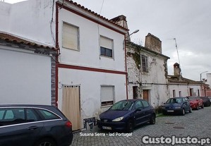 Moradia em banda T4 em Santa Eulália de 92 m²