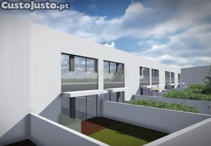 Moradia de Sonho T3 com Jardim Privativo   Águas Santas, Maia