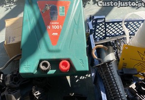 Cerca eltrica bom estado com accessorios