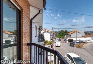 Andar Moradia T3+3 Com Terraço Em Oliveira Do...