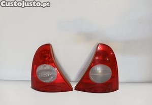Farolins Renault Clio Esq./Dir. Bom Estado