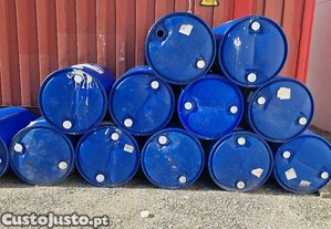 Depsitos de 220l