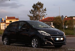 Peugeot 208 1.4 Hdi c/Garantia Desde 120/mês