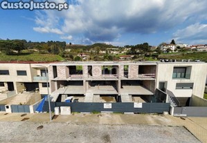 Moradia Nova T3 No Centro Da Póvoa De Lanhoso!