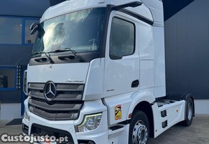 Mercedes Actros 1845