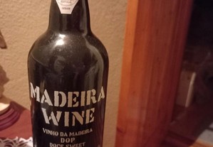 Madeira wine Dop Doce Sweet five years old reserva