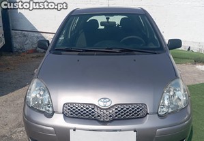 Toyota Yaris 1.0 VVT-i de 5 Portas - 04
