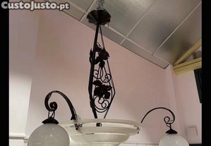 Candeeiro de Teto Vintage em Ferro Forjado e Vidro