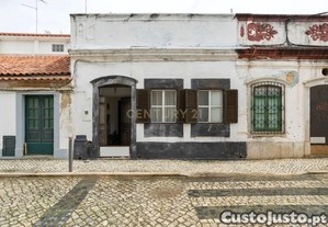 Moradia Térrea no centro de Tavira