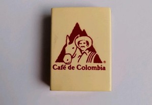 Antiga caixa de fósforos do Café de Colômbia, o melhor café do mundo