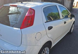 Fiat Grande Punto Motor (2)1.3 MultiJet 2 Easy S&S 95 cv com AC e GPS como novo de Dez. - 16