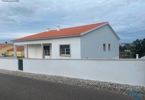 Casa de aldeia T3 em Leiria de 160,00 m²