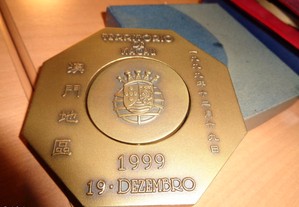 Medalha Macau 20 Dezembro 1999 Oferta Envio Reg.