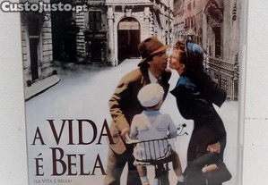 Dvd - A Vida É Bela