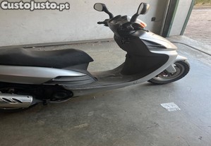 Scooter 125 - 04