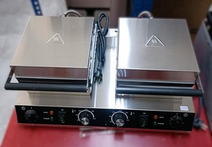 Máquina de waffles dupla 10x16cm (630x380x270mm)
