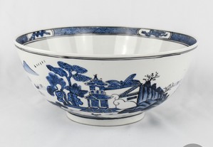 Taça porcelana da China, decoração Cantão com pagodes e paisagem, circa 1970