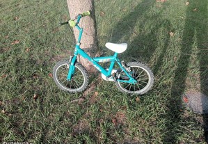 Bicicleta verde roda 14", usada